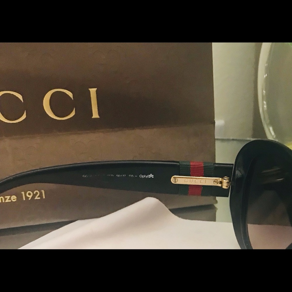 Gucci Black Gradient Lens Cat Eye with GG logo - Picture 5 of 7